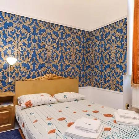 Historical Lion's Bridge 1-bedroom By Flat Mаnager