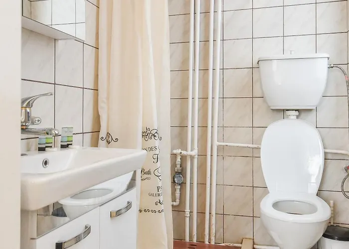 Historical Lion's Bridge 1-bedroom By Flat Mаnager