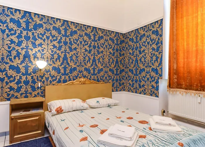 Historical Lion's Bridge 1-bedroom By Flat Mаnager